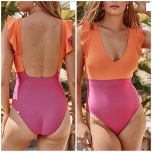 Summersalt Ruffle Backflip One Piece Hibiscus/Tangerine Swimsuit Size 2 Bin 266